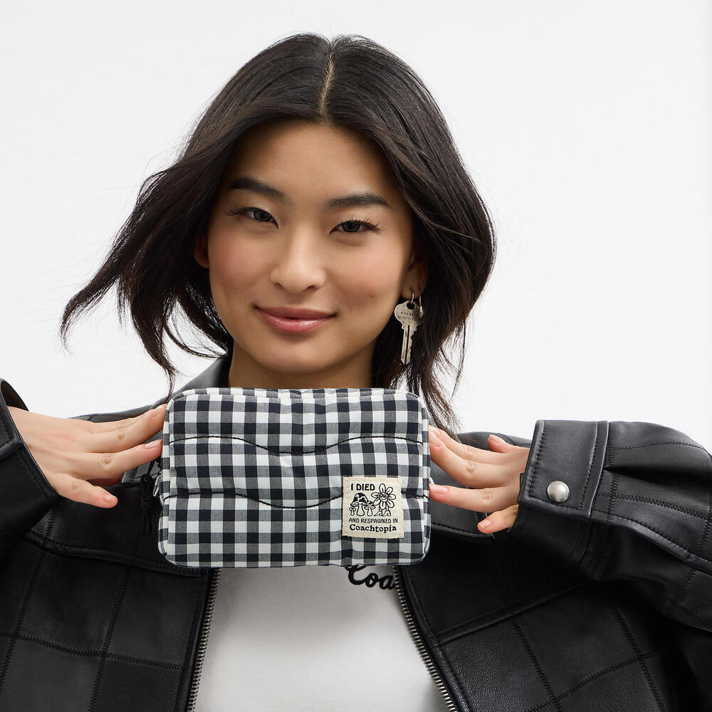 Coachtopia Loop Pouch In Recycled Polyester With Gingham Pattern - Picture 5 of 16